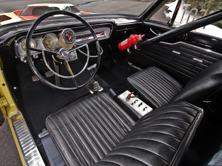  Ford Fairlane Thunderbolt V8 1964 года  (фото 11 из 15)